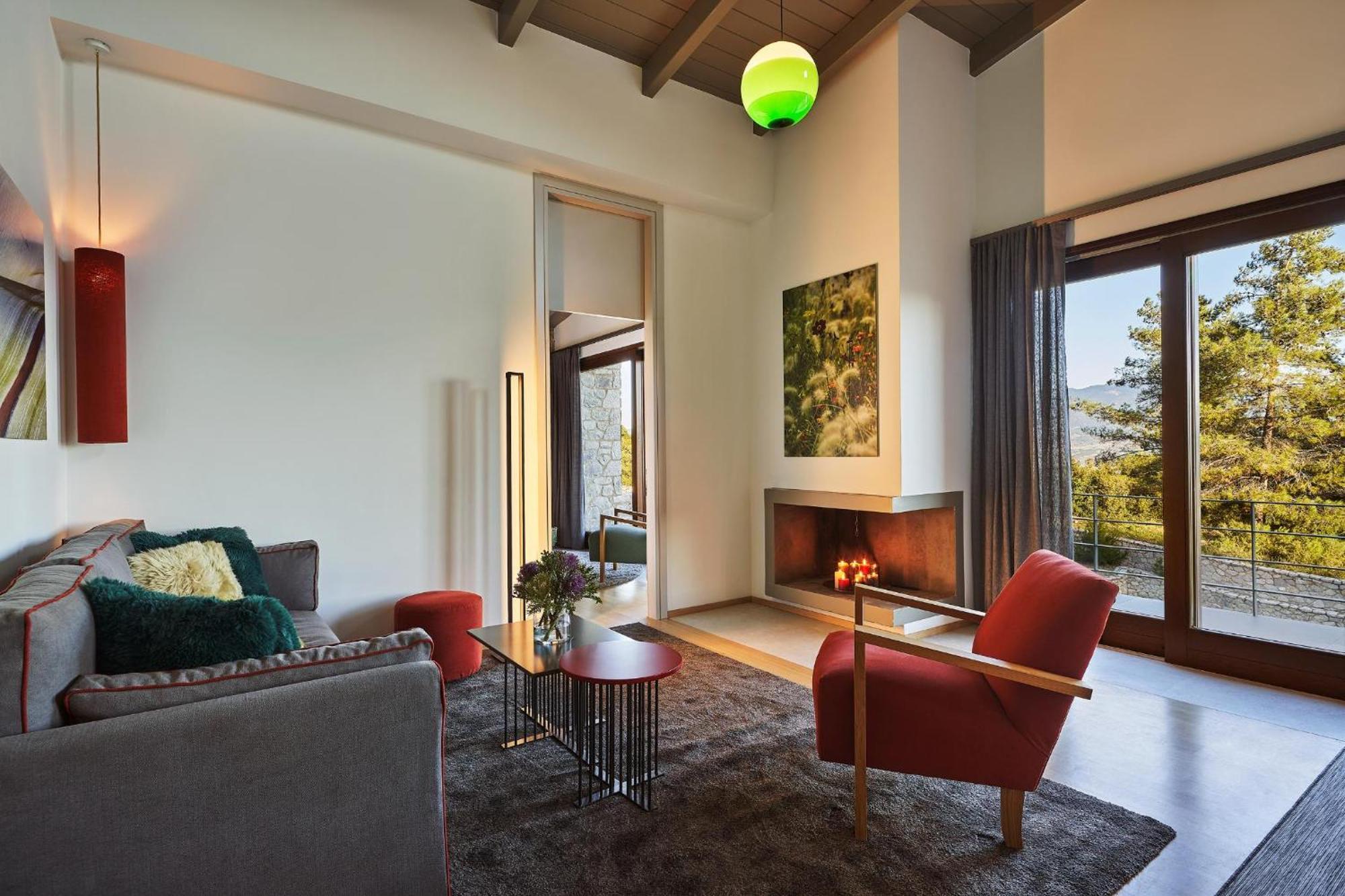 Alti Parnassos Residences Амфиклия Екстериор снимка