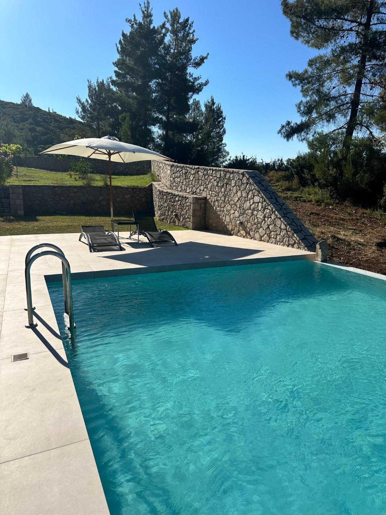 Alti Parnassos Residences Амфиклия Екстериор снимка